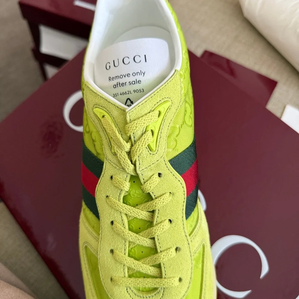 Gucci 832461 Men's Canvas Green GG Re-Motion sneaker, Size 9